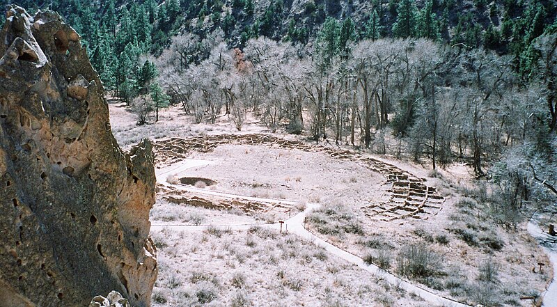 Delwedd:Bandelier03LB.jpg