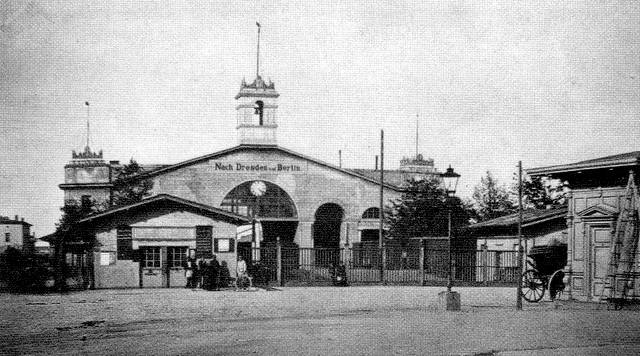 Datei:Dresdner Bahnhof Leipzig 1860.jpg