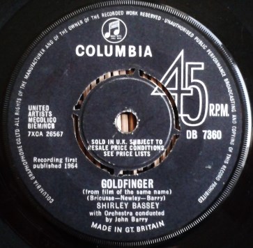 Datei:Shirley Bassey - Goldfinger.jpg