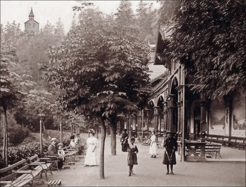 Datei:Bad Berneck Kolonnade vor 1920.jpg