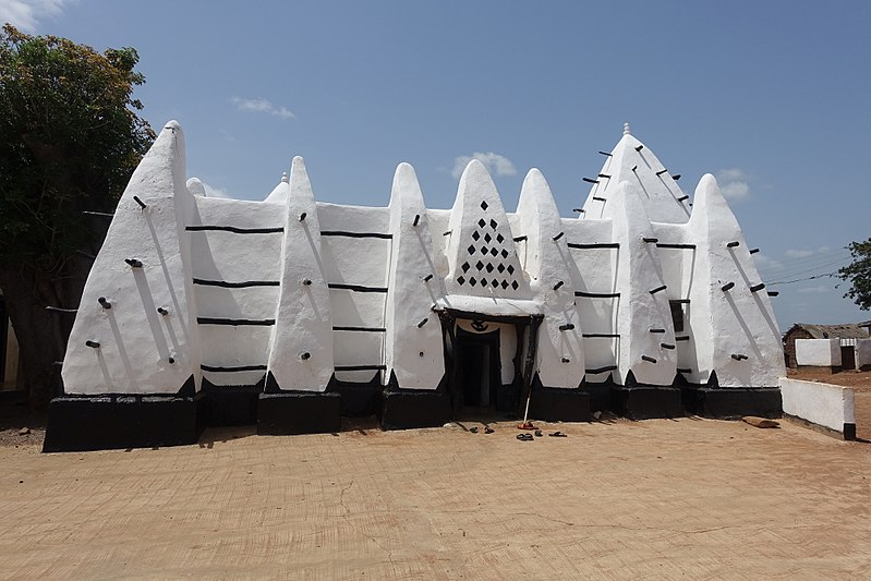 Datei:Larabanga Mosque2018.JPG