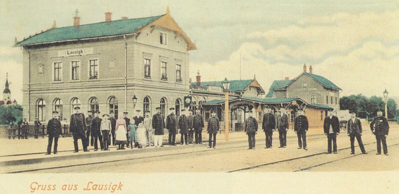 Datei:Bahnhof Lausigk.jpg