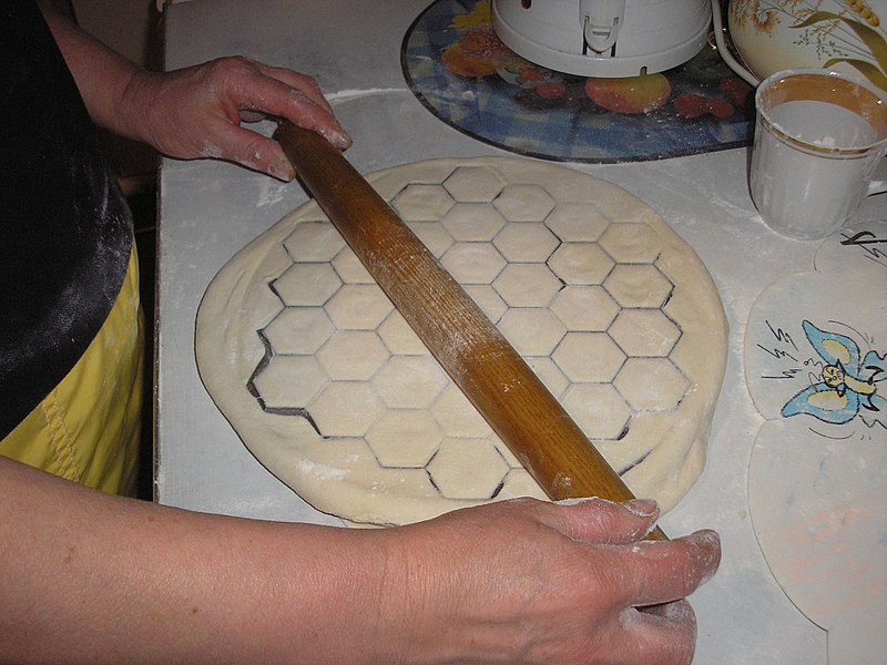 Datei:Pelmeni Herstellung Teil4.jpg