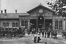 Empfangsgebäude des alten Bahnhofs, um 1905