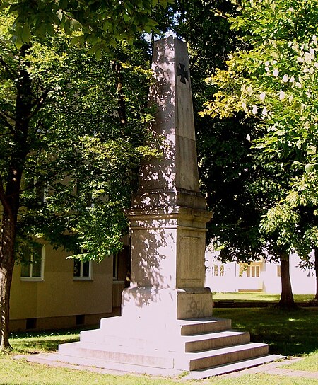 Obelisk Max II Kaserne