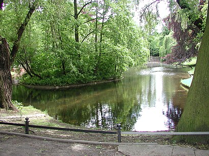 So kommt man zu Stadtpark Lichtenberg mit den Öffentlichen - Mehr zum Ort Hier