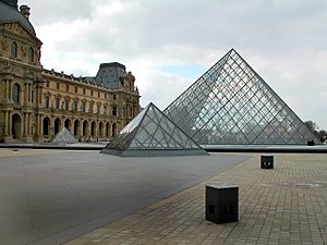 Glaspyramide Im Innenhof Des Louvre: Geschichte, Daten, Glaspyramide des Louvre in der Popkultur