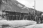 Geschmückte Zuggarnitur der Montafonerbahn zur Eröffnung am 18. Dezember 1905