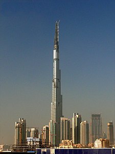 Burj Khalifa: Lage, Nutzung, Einordnung