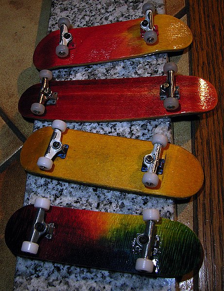 Datei:Pro-fingerboards.jpg