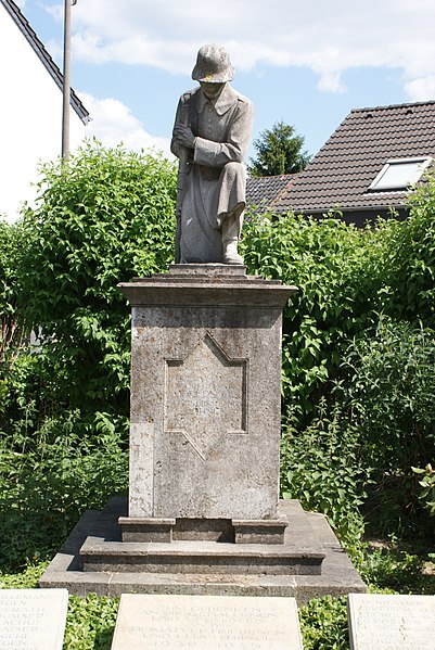 Datei:Widdersdorf Kriegerdenkmal.jpg