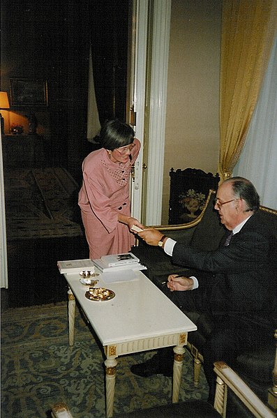 Datei:Camilo Jose Cela 1989 Wien.jpg