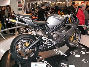 Triumph Daytona 675 SwissMoto 2006.jpg