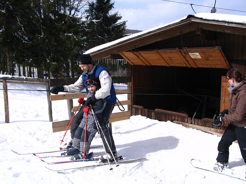 Datei:Fischzuchtlift2008.JPG