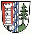 Landkreis Viechtach (–1972) Gespalten durch einen von Silber und Blau gerauteten Pfahl von Rot und Silber; vorne ein zinnenbekrönter silberner Burgturm, hinten auf grünem Dreiberg eine grüne Fichte.