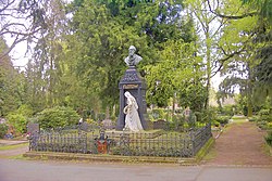 Tomb of Friedrich von Flotow (2008)