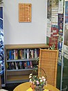 Bücherregal an der vhs Straubing