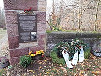 Entrada al cementerio de guerra soviético