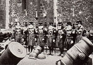 Tower Of London: Baugeschichte, Architektur, Nutzungsgeschichte