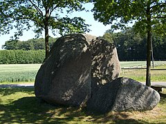 "David & Goliath" boulders