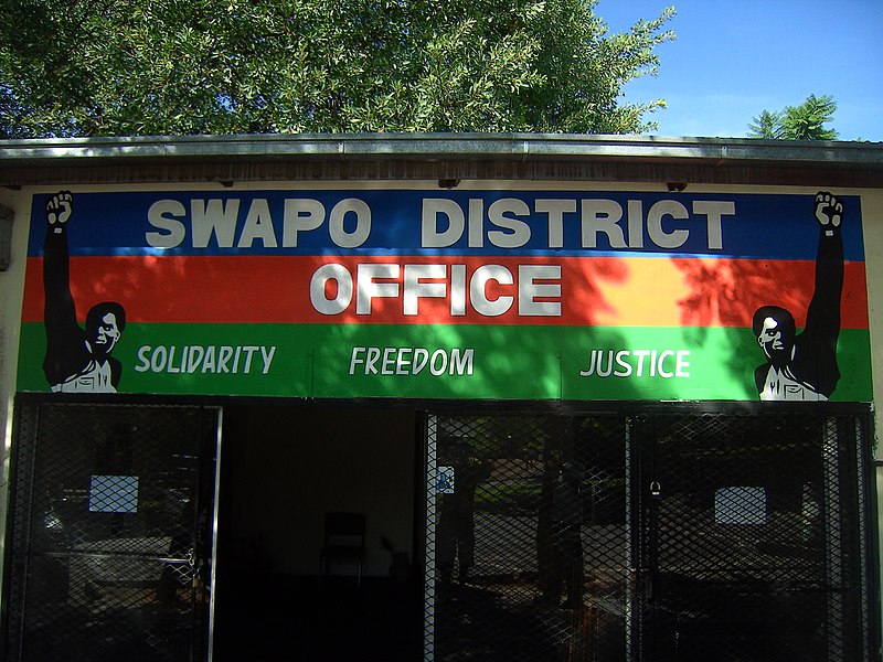 Die SWAPO Party of Namibia (SWAPO)  800px-Swapo_Office