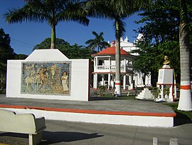 Plaza principal de La Antigua, justo al lado de la Casa de Cortés (derecha, no en la imagen)