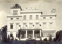 1915 hat die Familie Johann und Gisela Weigel diese vom Architekten Max Fabiani 1896 umgebaute Villa, Hohe Warte, Nr. 29, gekauft und bis 1923 bewohnt, bevor sie in das Haus Weimarer Straße 91 übersiedelt ist.