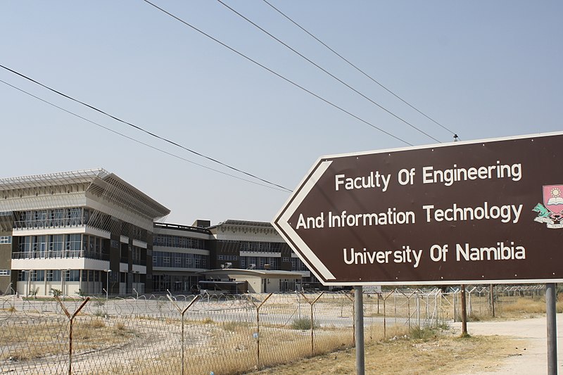 Datei:UNAM Campus Ongwediva 2.jpg