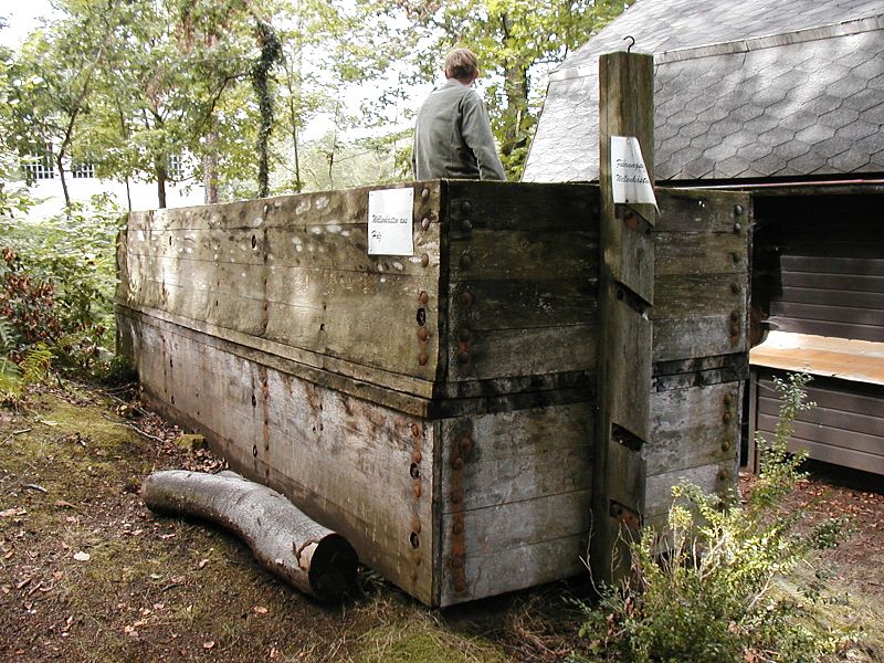 Datei:Wellenkasten Holz.JPG