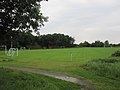 Fußballplatz des Vrångö IF bei leichtem Regen