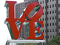 LOVE-Skulptur in Philadelphia Im Artikel Philadelphia