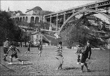 FC Young Boys 1899 na „Schwellmätteli” poniżej Kirchenfeldbrücke