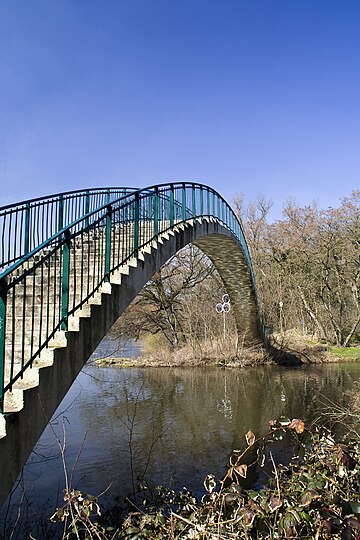 Datei:ForstrwerderbrückeHalle.jpg