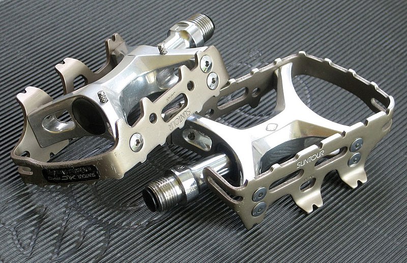 Datei:Suntour XC Pro Pedal.jpg