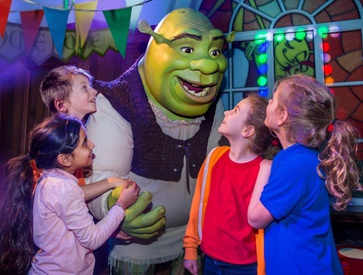 Приключения развлечений. Парк Шрека. Dreamworks Шрек. Shrek's Adventure London. Музей Шрека в Лондоне.