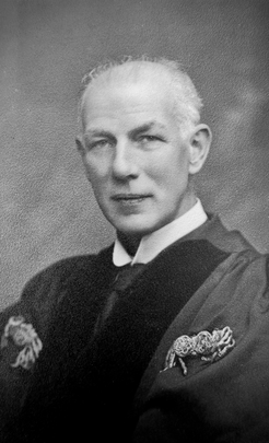 <span class="mw-page-title-main">David Murray Lyon</span> English physician and medical author