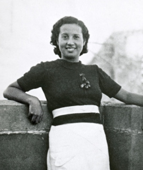 File:Rosa Laviña 1937.jpg