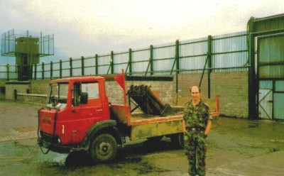 Improvised tactical vehicles of the Provisional IRA - Wikipedia