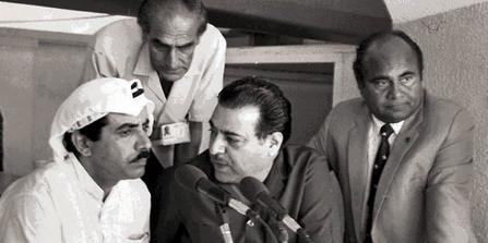 File:Munir Hussain (middle) during commentary.jpg