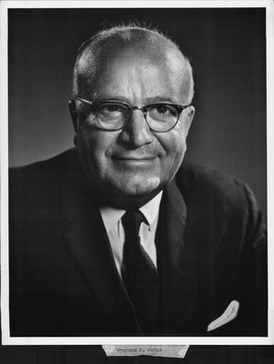 <span class="mw-page-title-main">Stephen P. Mugar</span> Armenian-American businessman and philanthropist (1901 – 1982)