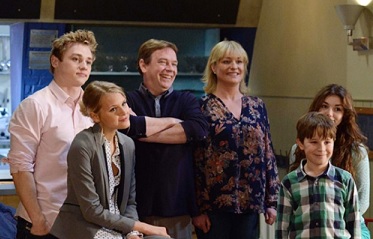 File:Beale family (2013).jpg