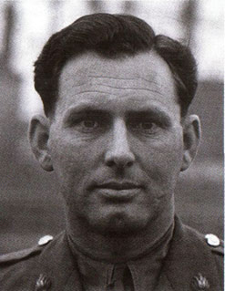 Major Nigel Bennett.jpg