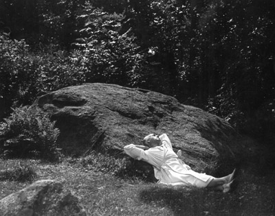 File:Shawn on Pillow Rock.jpg