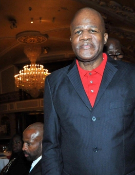 <span class="mw-page-title-main">James Scott (boxer)</span> American boxer (1947–2018)