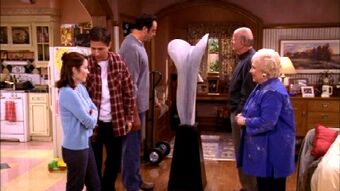 Everybody Loves Raymond Big Shots (TV Episode 1999) - IMDb