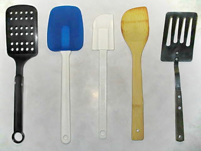 different types of spatulas