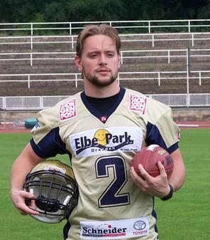 <span class="mw-page-title-main">Dylan Meier</span> American football player (1984–2010)