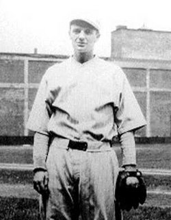 <span class="mw-page-title-main">Steve Slayton</span> American baseball player