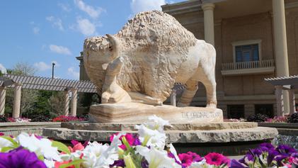 File:West Texas A&M University, Old Main and Buffalo Statue, 2014.jpg