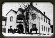 File:Palgrave elm tree hotel.jpg